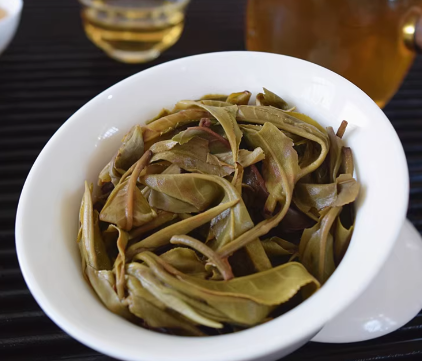 Banzhang pu'er old tree raw tea
